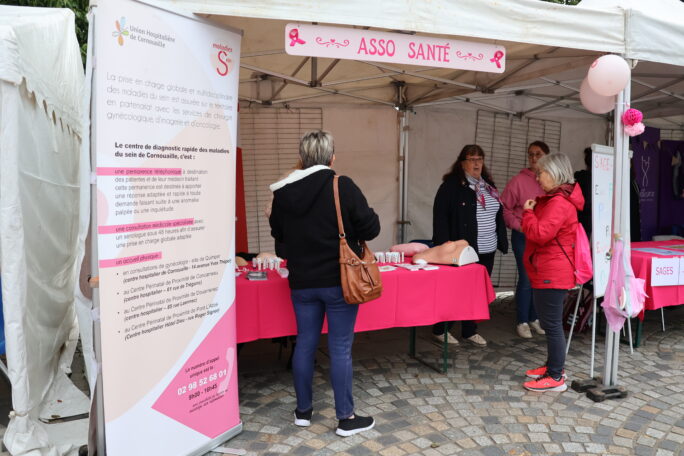 Octobre Rose à Concarneau : La Ville Bleue en Rose